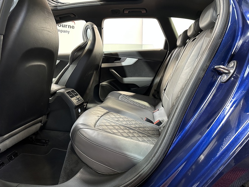 Audi S4 Avant TFSI V6 - U1264