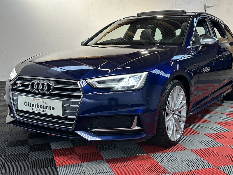 Audi S4 Avant TFSI V6 - U1264