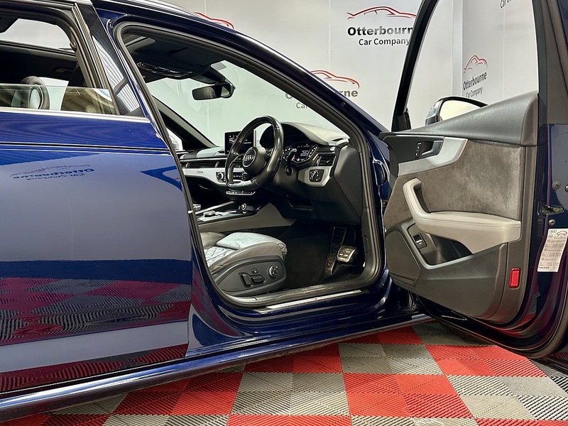 Audi S4 Avant TFSI V6 - U1264