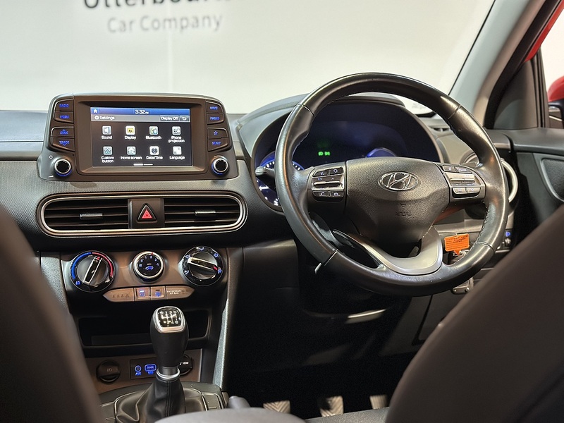 Hyundai KONA T-GDi SE - U1265