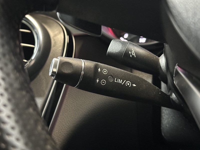 Mercedes-Benz C Class C300 AMG Line - U1268