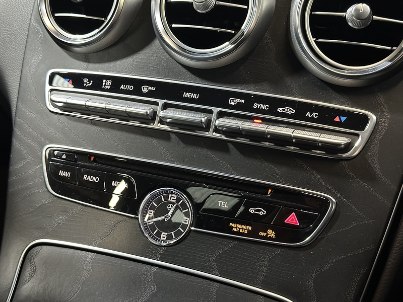 Mercedes-Benz C Class C300 AMG Line - U1268