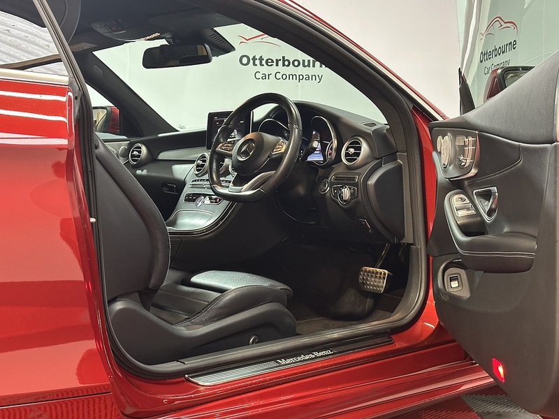 Mercedes-Benz C Class C300 AMG Line - U1268