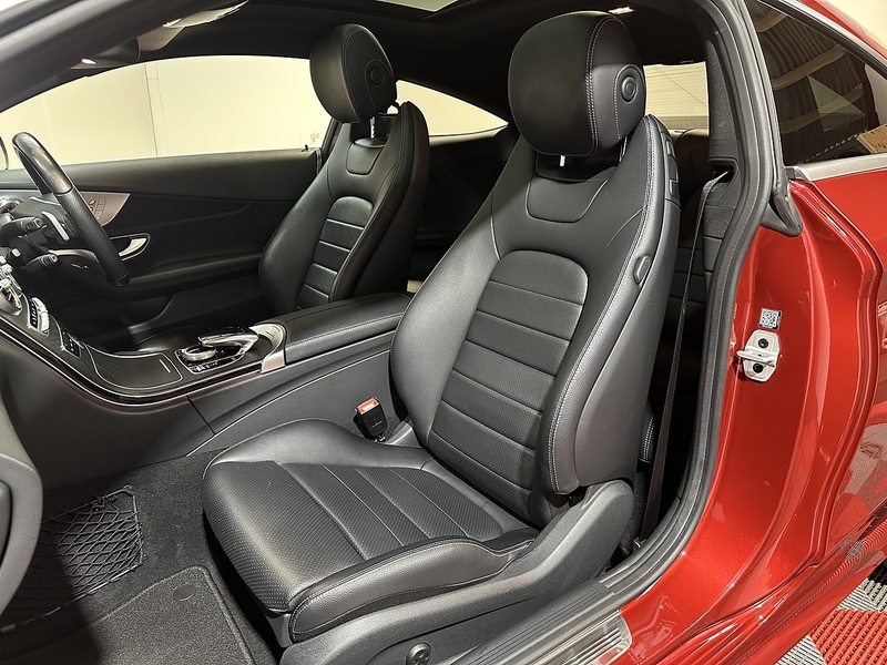 Mercedes-Benz C Class C300 AMG Line - U1268