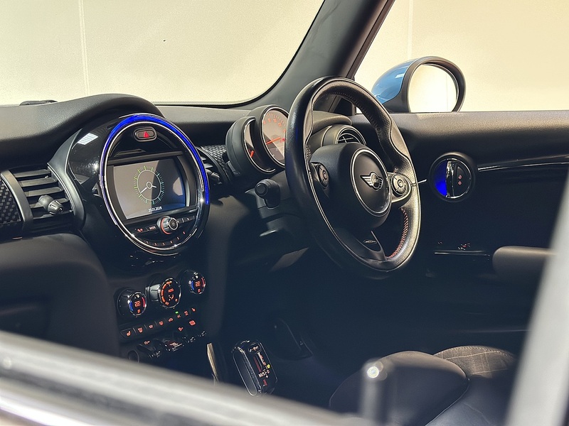 MINI Hatch Cooper S - U1275