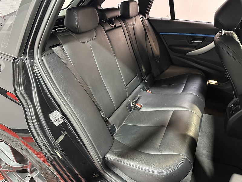 BMW 3 Series 330d M Sport - U1277