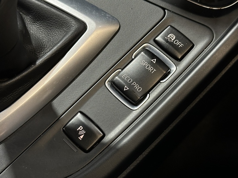 BMW 3 Series 330d M Sport - U1277