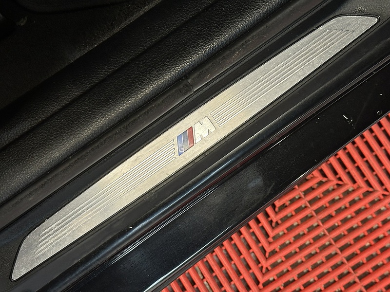 BMW 3 Series 330d M Sport - U1277