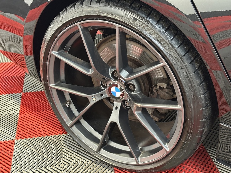 BMW 3 Series 330d M Sport - U1277