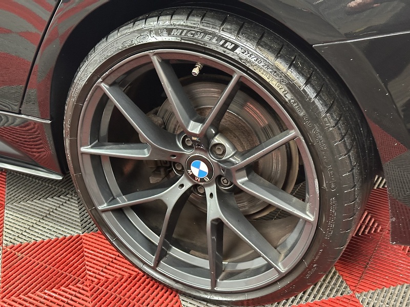 BMW 3 Series 330d M Sport - U1277