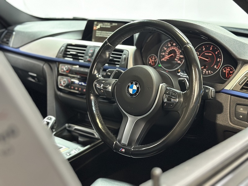 BMW 3 Series 330d M Sport - U1277