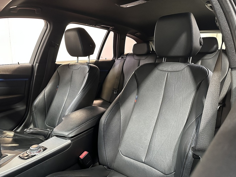 BMW 3 Series 330d M Sport - U1277