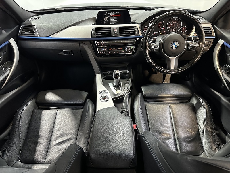 BMW 3 Series 330d M Sport - U1277