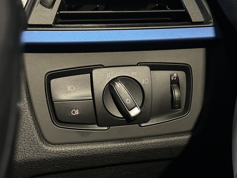 BMW 3 Series 320i M Sport - U1281