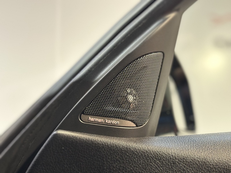 BMW 3 Series 320i M Sport - U1281