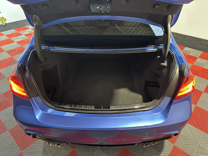 BMW 3 Series 320i M Sport - U1281