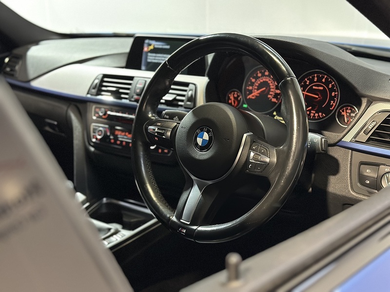 BMW 3 Series 320i M Sport - U1281