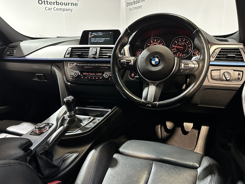BMW 3 Series 320i M Sport - U1281