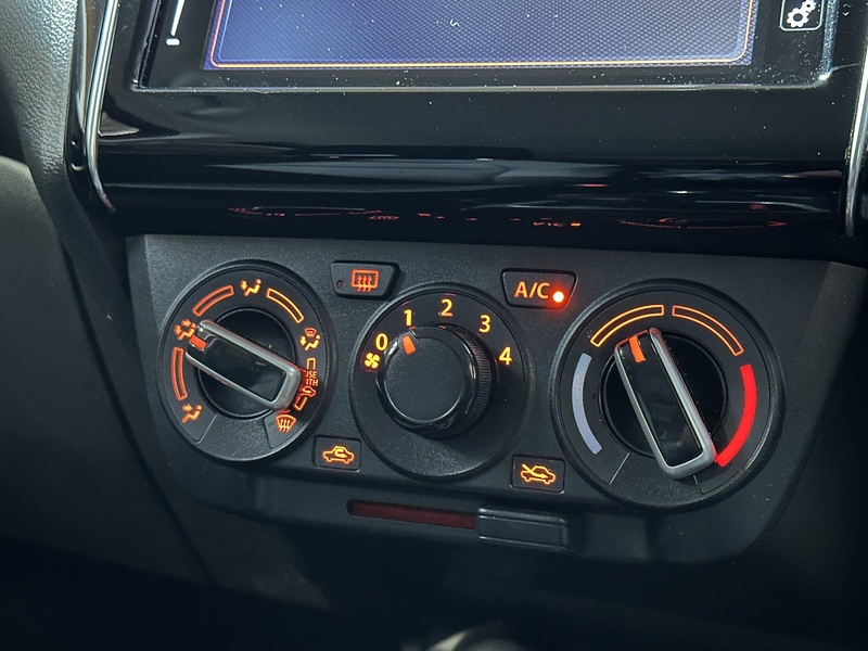 Suzuki Swift Dualjet MHEV SZ-T - U1283