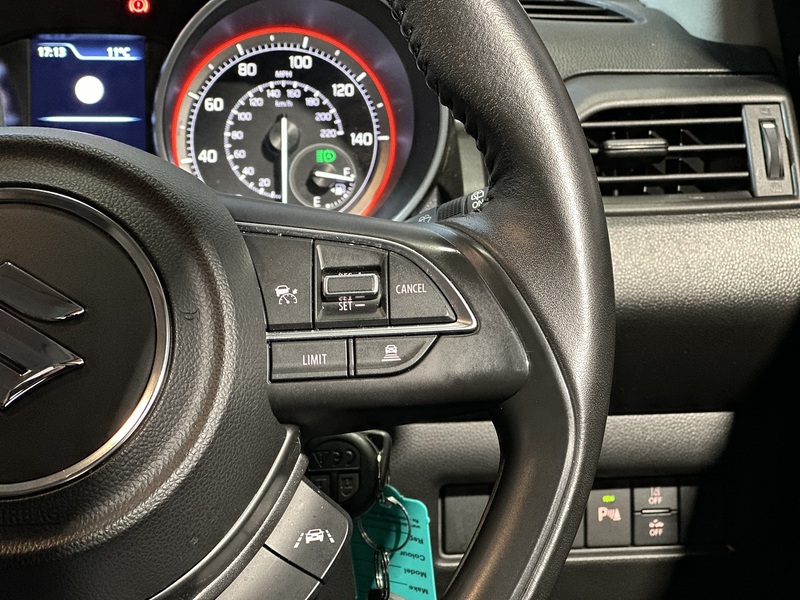 Suzuki Swift Dualjet MHEV SZ-T - U1283