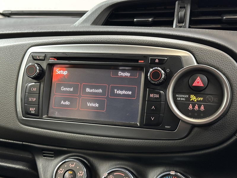 Toyota Yaris Dual VVT-i Icon - U1286