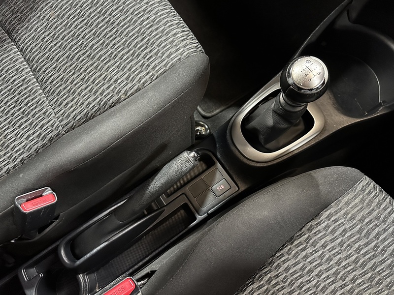 Toyota Yaris Dual VVT-i Icon - U1286