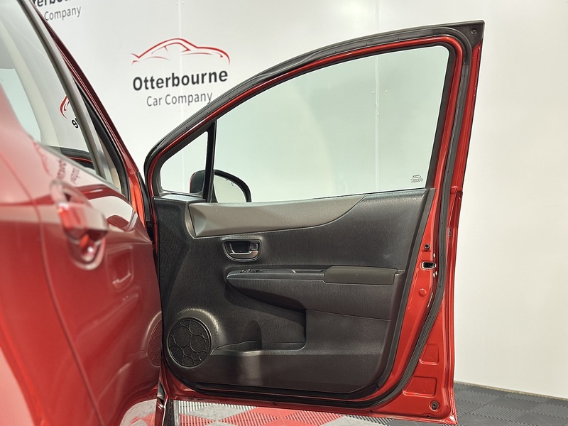 Toyota Yaris Dual VVT-i Icon - U1286