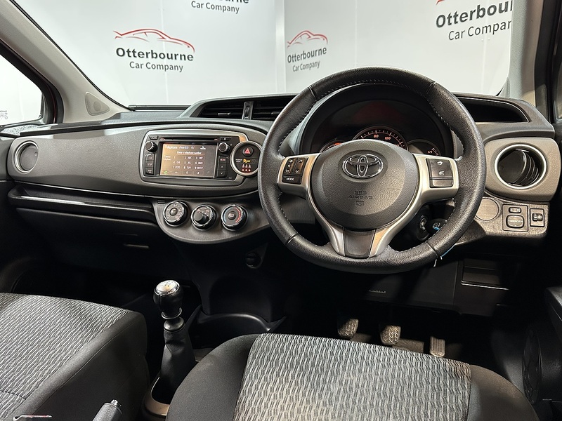 Toyota Yaris Dual VVT-i Icon - U1286