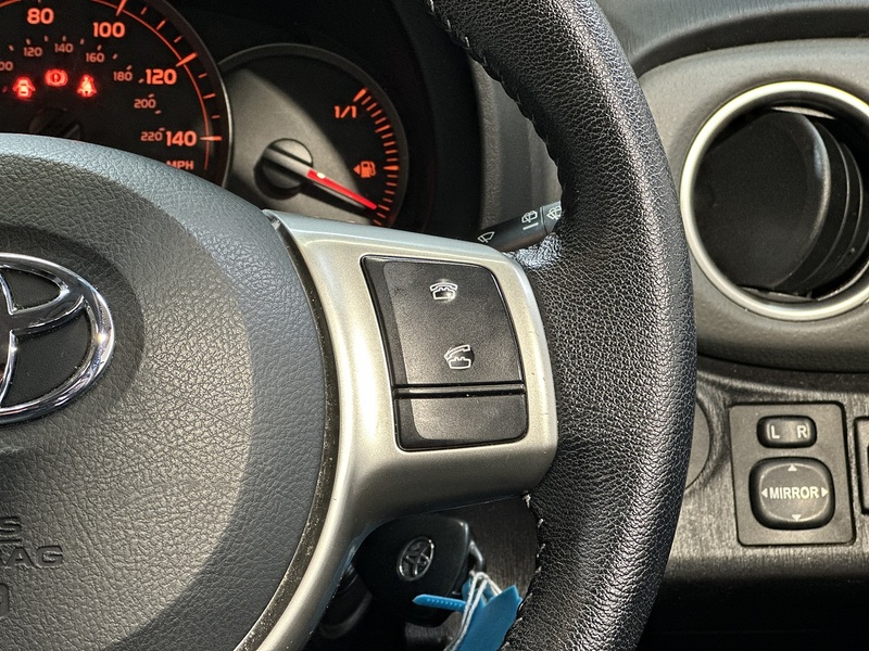 Toyota Yaris Dual VVT-i Icon - U1286