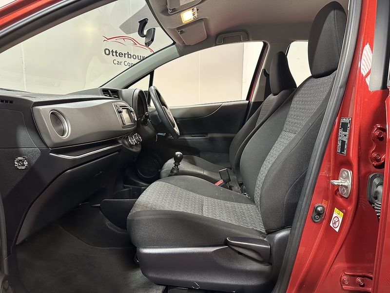 Toyota Yaris Dual VVT-i Icon - U1286