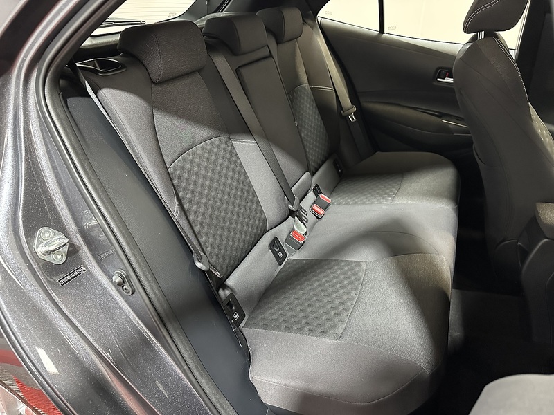 Toyota Corolla VVT-h Icon - U1288