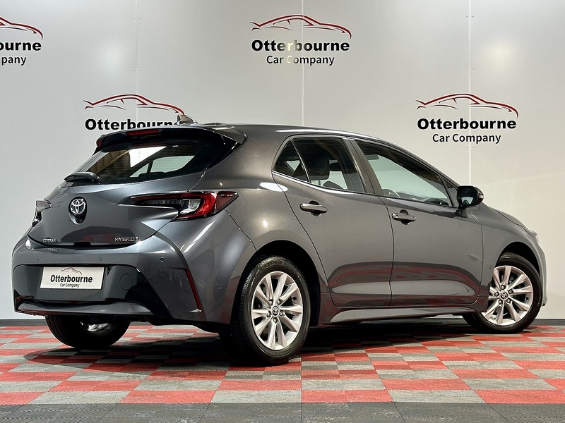 Toyota Corolla VVT-h Icon - U1288