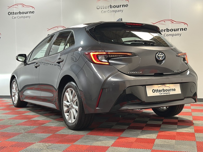 Toyota Corolla VVT-h Icon - U1288