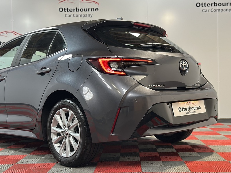 Toyota Corolla VVT-h Icon - U1288