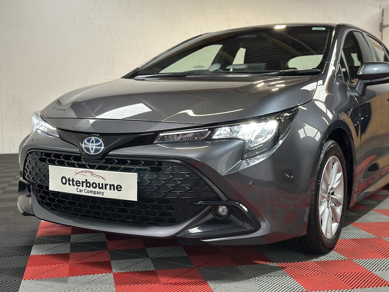 Toyota Corolla VVT-h Icon - U1288