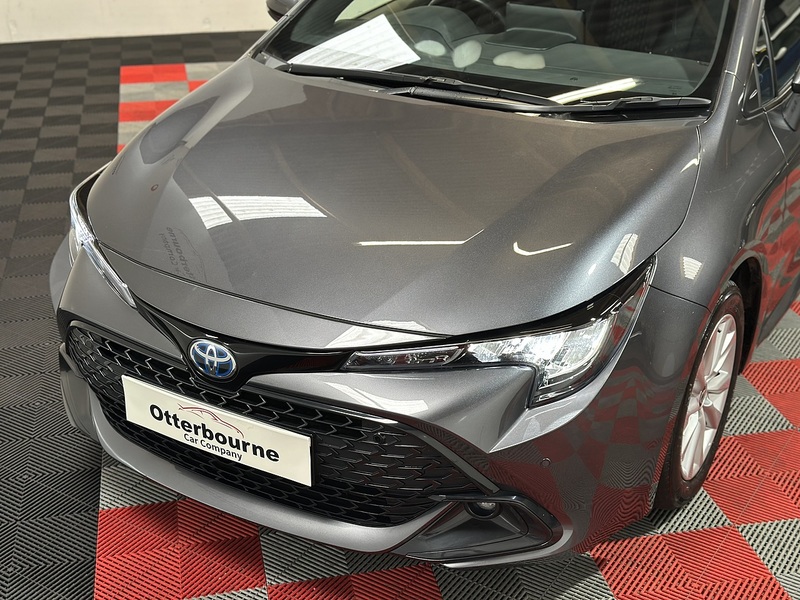 Toyota Corolla VVT-h Icon - U1288