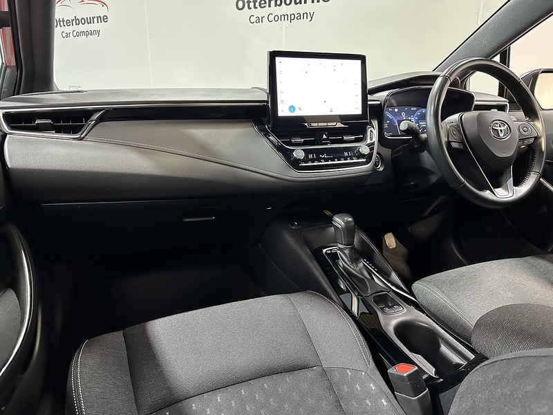 Toyota Corolla VVT-h Icon - U1288