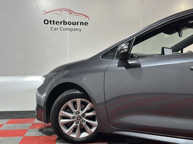 Toyota Corolla VVT-h Icon - U1288