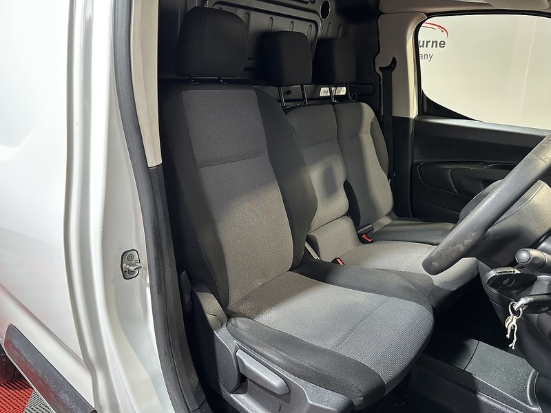 Peugeot Partner BlueHDi 1000 Professional Premium + - U1289