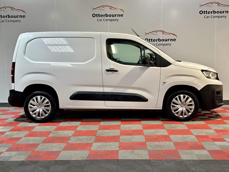 Peugeot Partner BlueHDi 1000 Professional Premium + - U1289