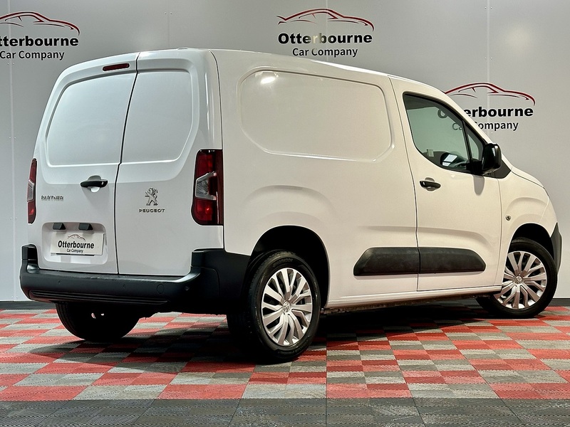 Peugeot Partner BlueHDi 1000 Professional Premium + - U1289