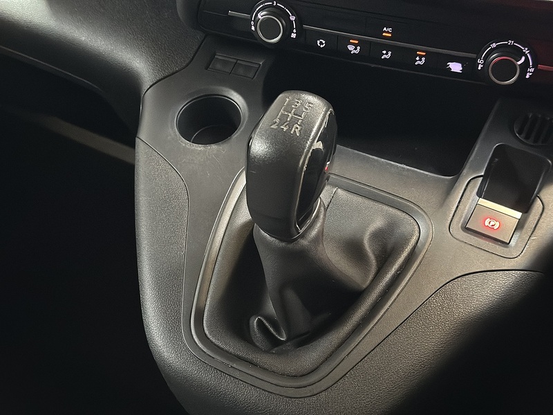 Peugeot Partner BlueHDi 1000 Professional Premium + - U1289