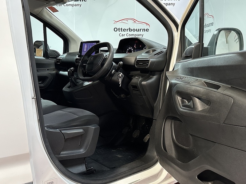 Peugeot Partner BlueHDi 1000 Professional Premium + - U1289