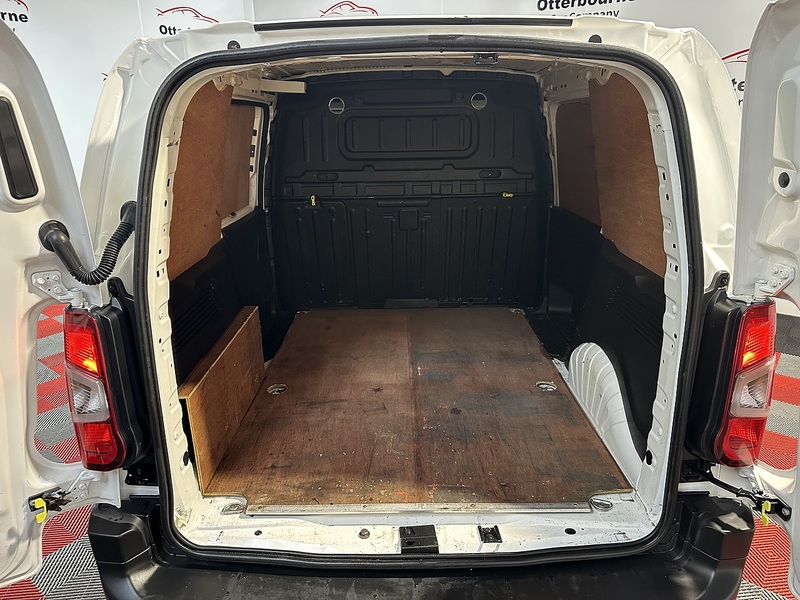 Peugeot Partner BlueHDi 1000 Professional Premium + - U1289