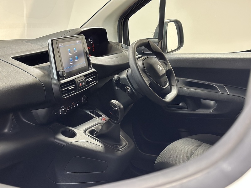 Peugeot Partner BlueHDi 1000 Professional Premium + - U1289