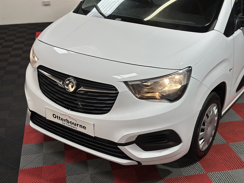 Vauxhall Combo Turbo D 2300 Sportive - U1291