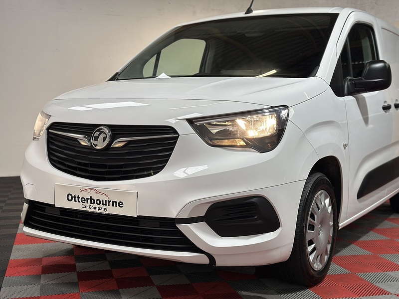 Vauxhall Combo Turbo D 2300 Sportive - U1291