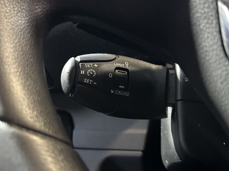 Vauxhall Vivaro Turbo D 2900 Sportive - U1292