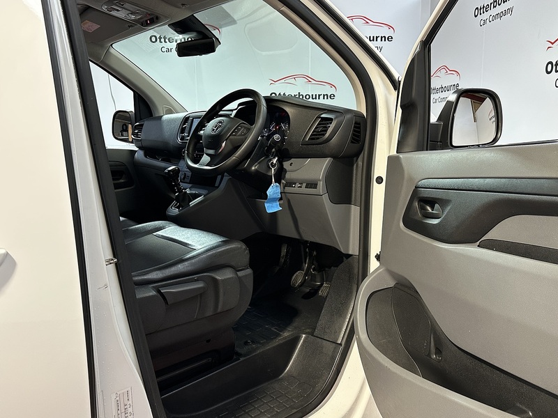 Vauxhall Vivaro Turbo D 2900 Sportive - U1292