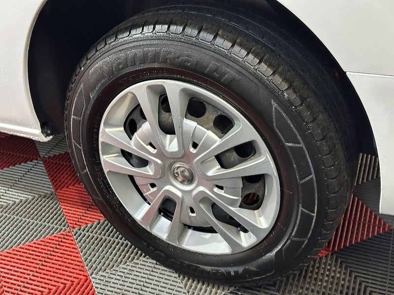 Vauxhall Vivaro Turbo D 2900 Sportive - U1292